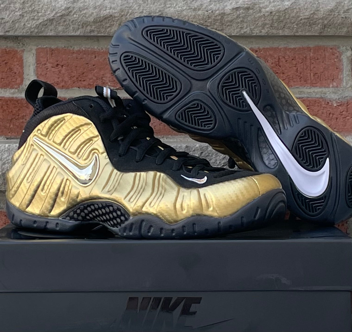 Foamposite Metallic Gold