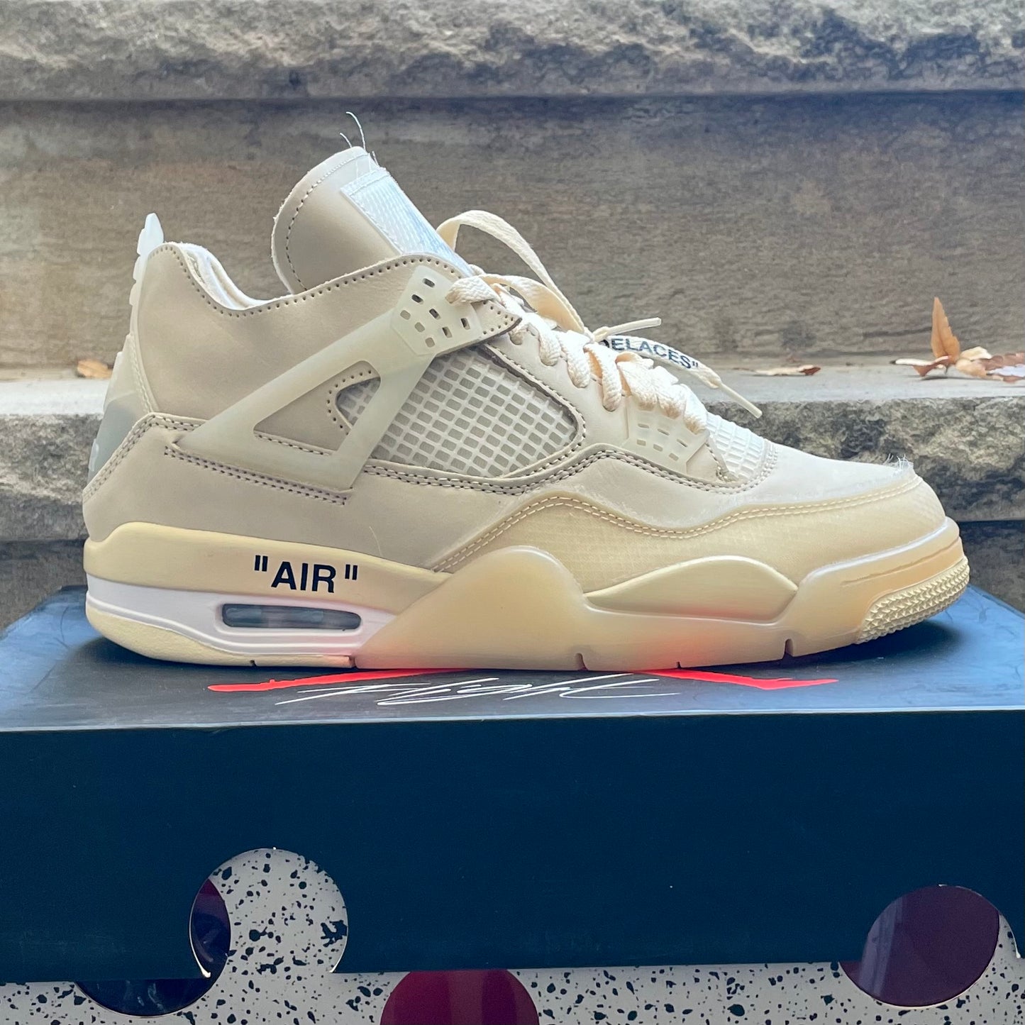 Jordan 4 “Off White”